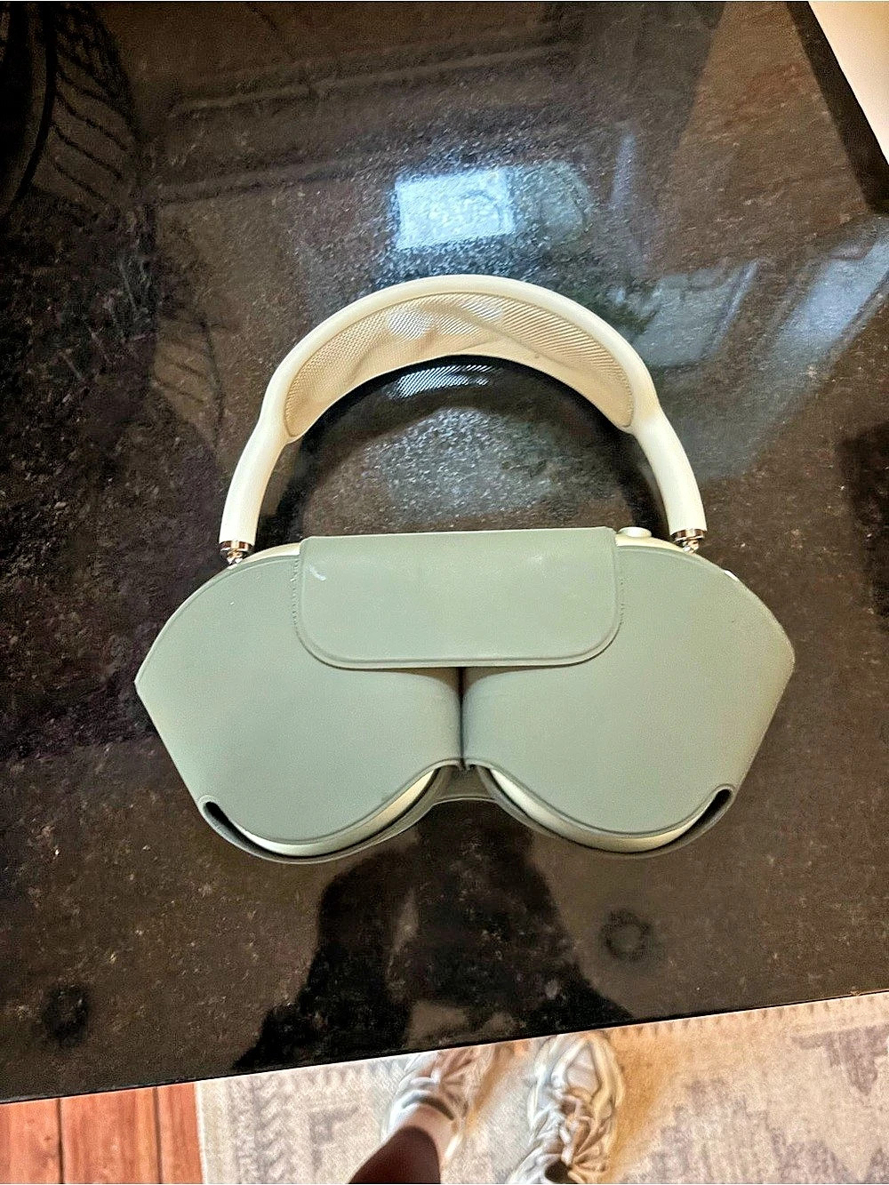 Apple AirPods Max Headphones in Green